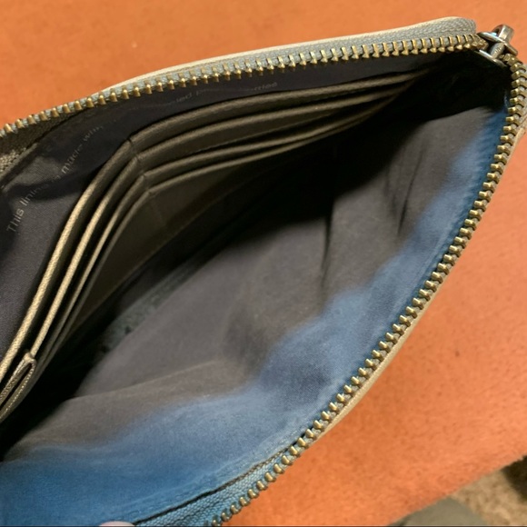 Matt & Nat | Wristlet Clutch Purse - Picture 9 of 15